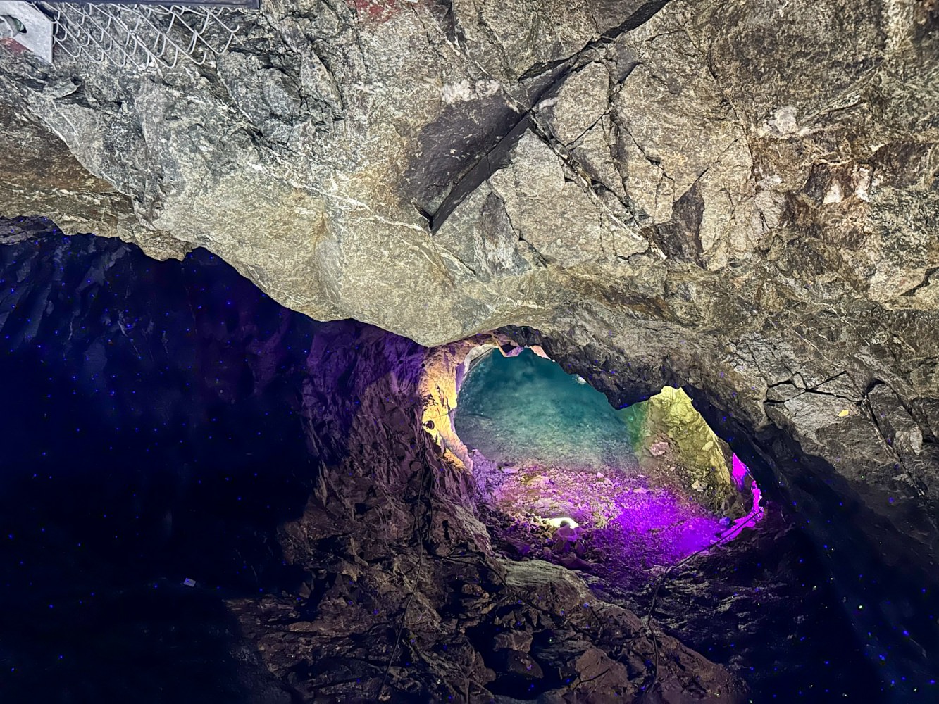 光明洞窟39