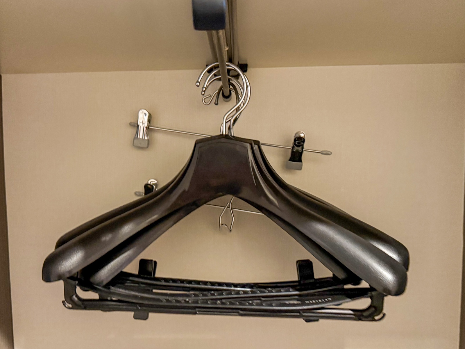 [日本弘前]弘前布洛瑟姆飯店（Blossom Hotel Hirosaki） 舒適系高CP住宿｜弘前車站步行5分鐘 旁邊有商場超市超商 ｜在地食材早餐好吃又划算 一定要加購｜櫃檯英文溝通OK 服務有禮 弘前住宿推薦