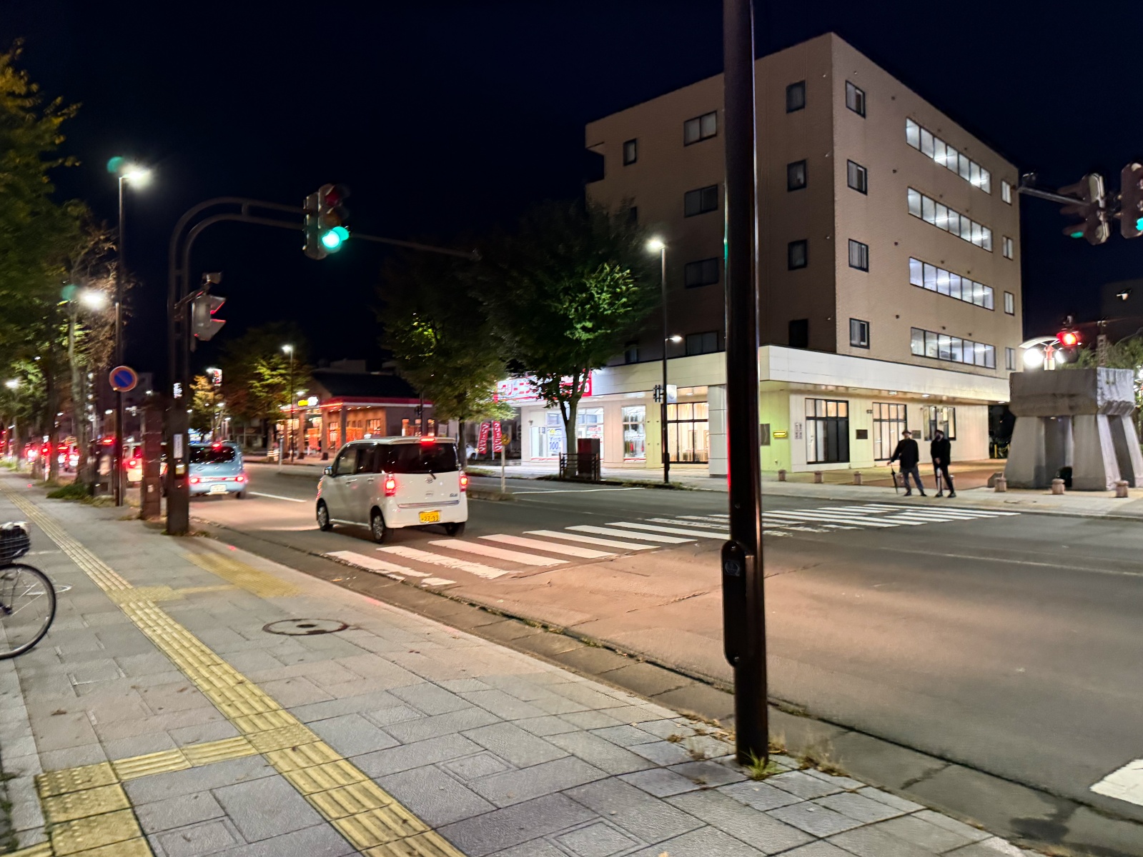 [日本弘前]弘前布洛瑟姆飯店（Blossom Hotel Hirosaki） 舒適系高CP住宿｜弘前車站步行5分鐘 旁邊有商場超市超商 ｜在地食材早餐好吃又划算 一定要加購｜櫃檯英文溝通OK 服務有禮 弘前住宿推薦