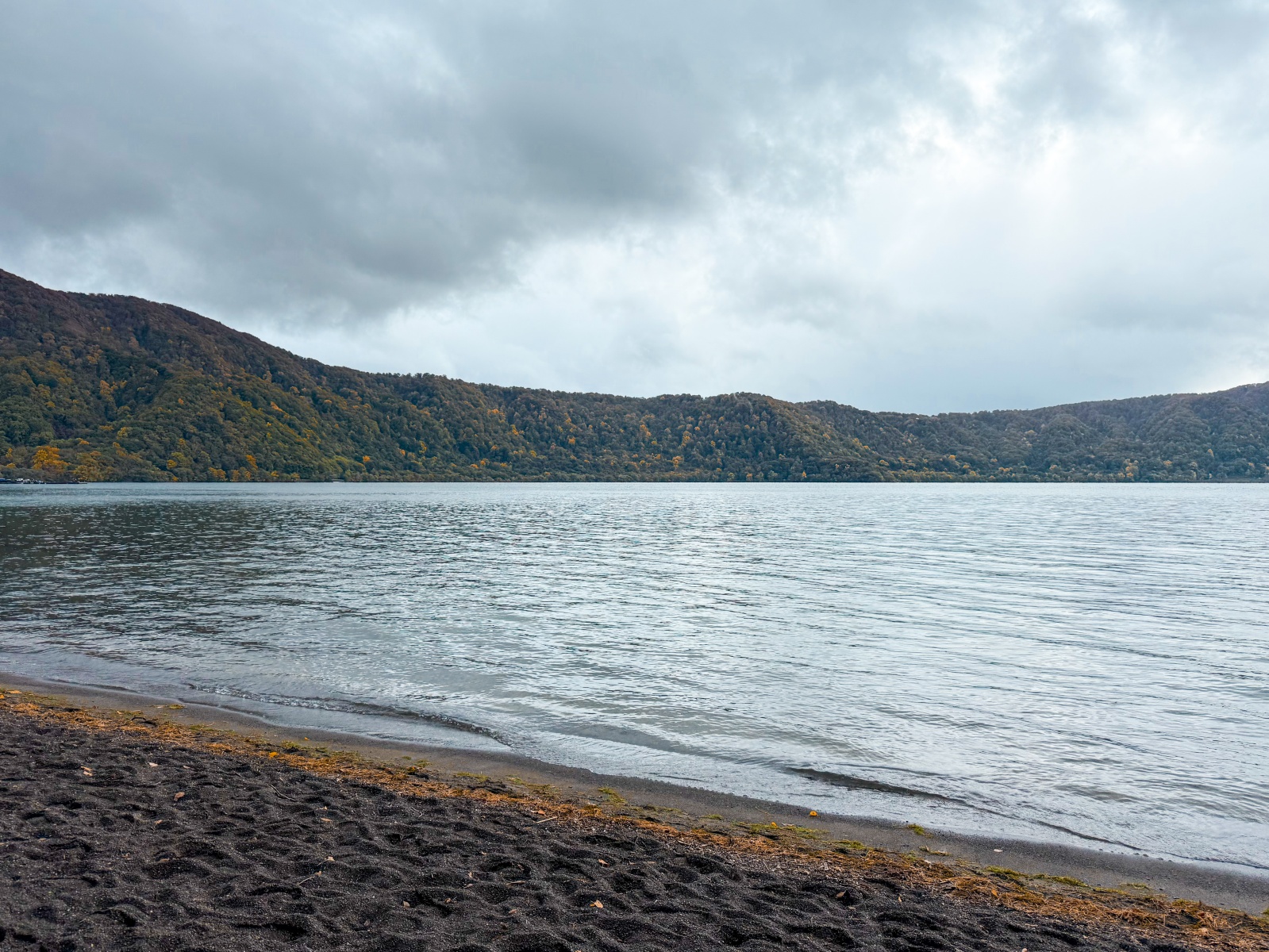 [日本青森]十和田湖  青森必訪湖泊｜必看「乙女像」經典打卡點｜十和田神社森林步道超有氛圍｜湖畔餐廳咖啡多 吃飯休息都方便