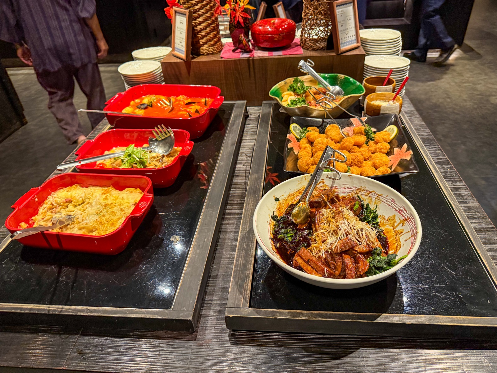 [日本青森]星野集團 青森屋 Hoshino Resorts Aomoriya 溫泉飯店 青森住宿推薦｜蘋果汁水龍頭 浮湯露天溫泉 森林泡湯｜晚餐海鮮自助餐＋早餐鮭魚卵吃到飽｜陸奧祭屋表演必看