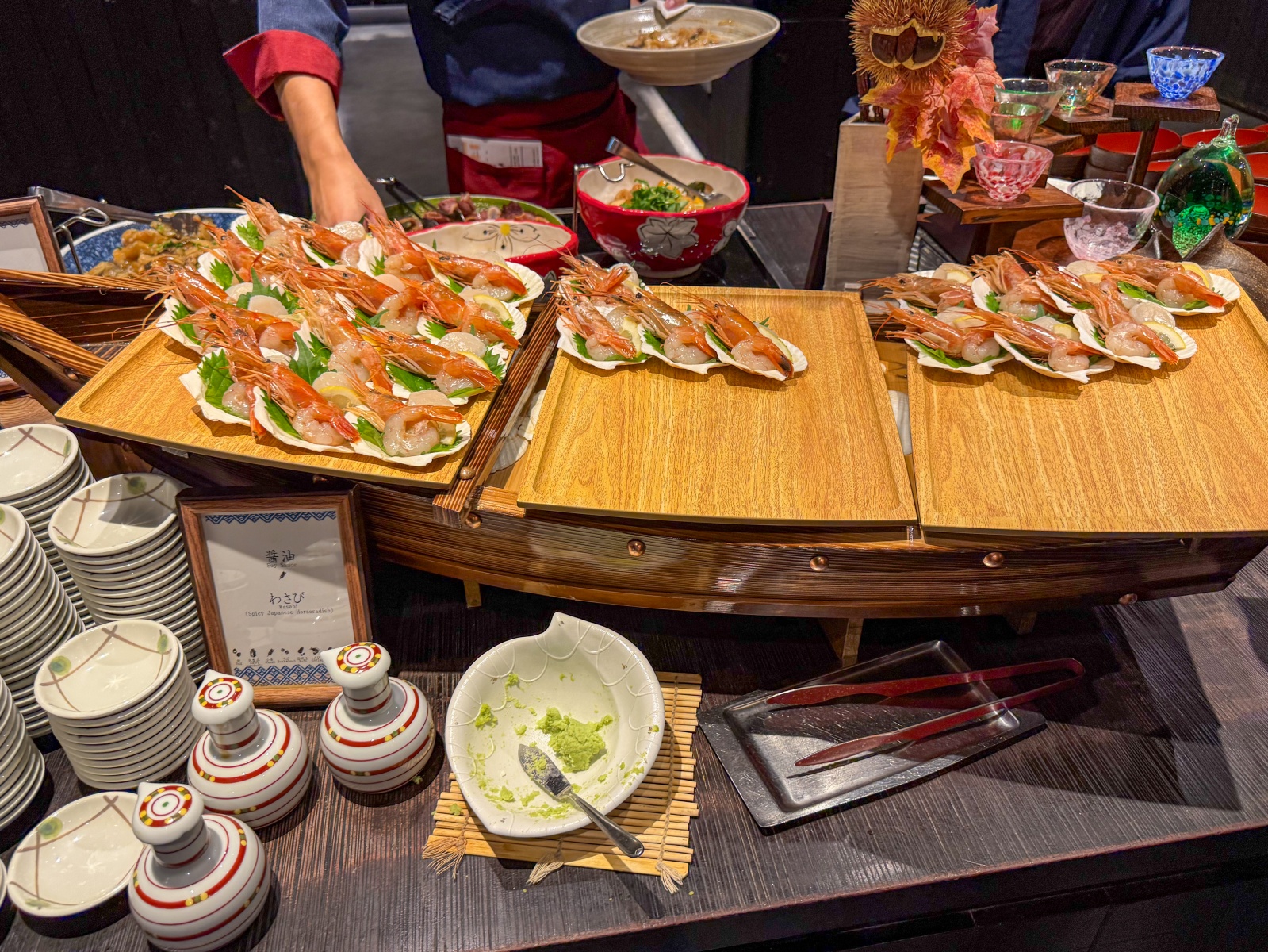 [日本青森]星野集團 青森屋 Hoshino Resorts Aomoriya 溫泉飯店 青森住宿推薦｜蘋果汁水龍頭 浮湯露天溫泉 森林泡湯｜晚餐海鮮自助餐＋早餐鮭魚卵吃到飽｜陸奧祭屋表演必看