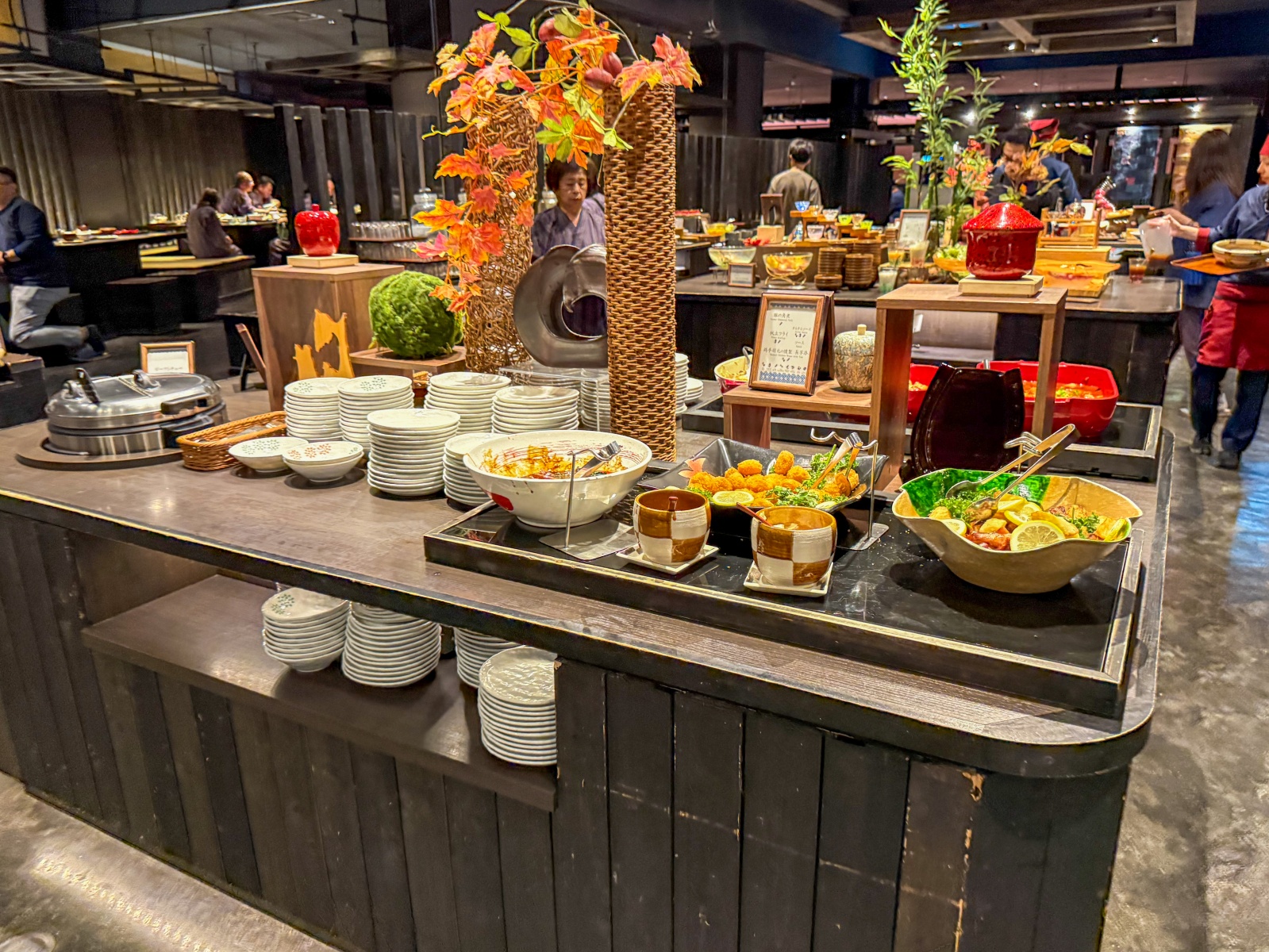 [日本青森]星野集團 青森屋 Hoshino Resorts Aomoriya 溫泉飯店 青森住宿推薦｜蘋果汁水龍頭 浮湯露天溫泉 森林泡湯｜晚餐海鮮自助餐＋早餐鮭魚卵吃到飽｜陸奧祭屋表演必看