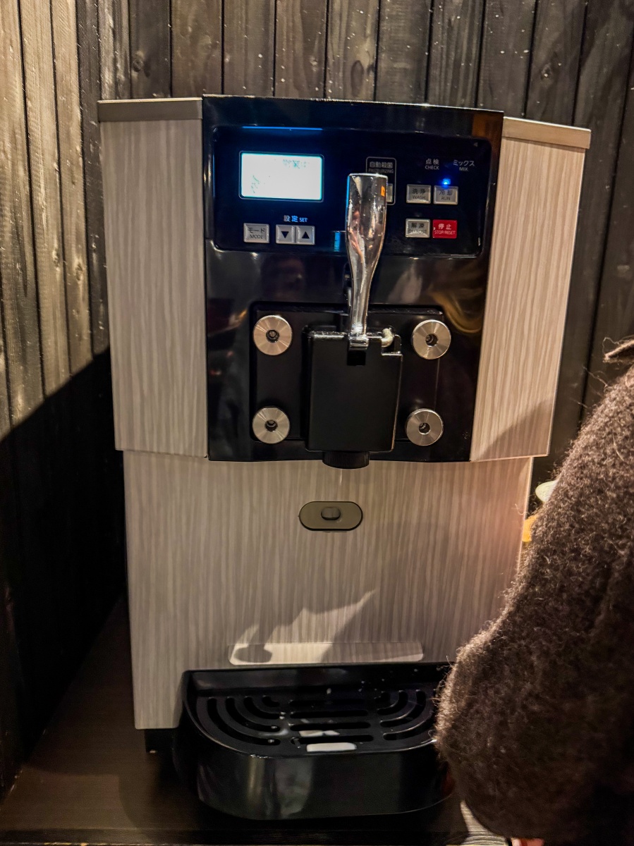 [日本青森]星野集團 青森屋 Hoshino Resorts Aomoriya 溫泉飯店 青森住宿推薦｜蘋果汁水龍頭 浮湯露天溫泉 森林泡湯｜晚餐海鮮自助餐＋早餐鮭魚卵吃到飽｜陸奧祭屋表演必看