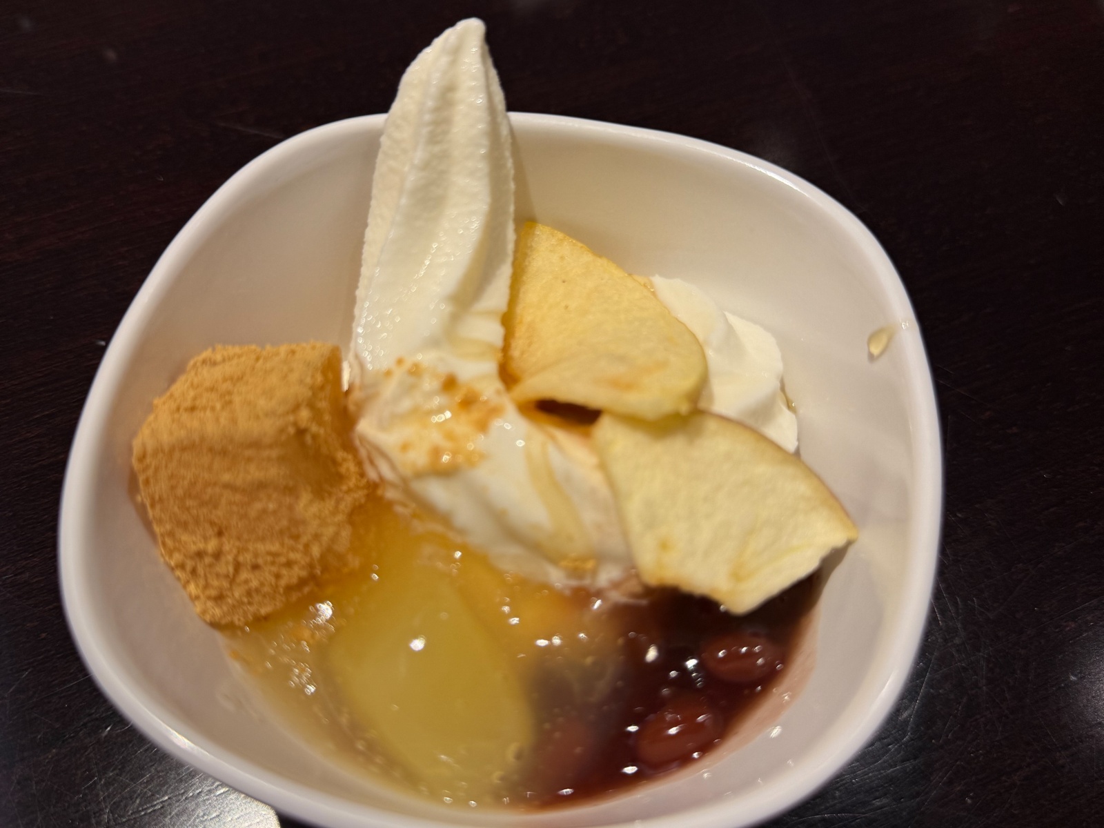 [日本青森]星野集團 青森屋 Hoshino Resorts Aomoriya 溫泉飯店 青森住宿推薦｜蘋果汁水龍頭 浮湯露天溫泉 森林泡湯｜晚餐海鮮自助餐＋早餐鮭魚卵吃到飽｜陸奧祭屋表演必看