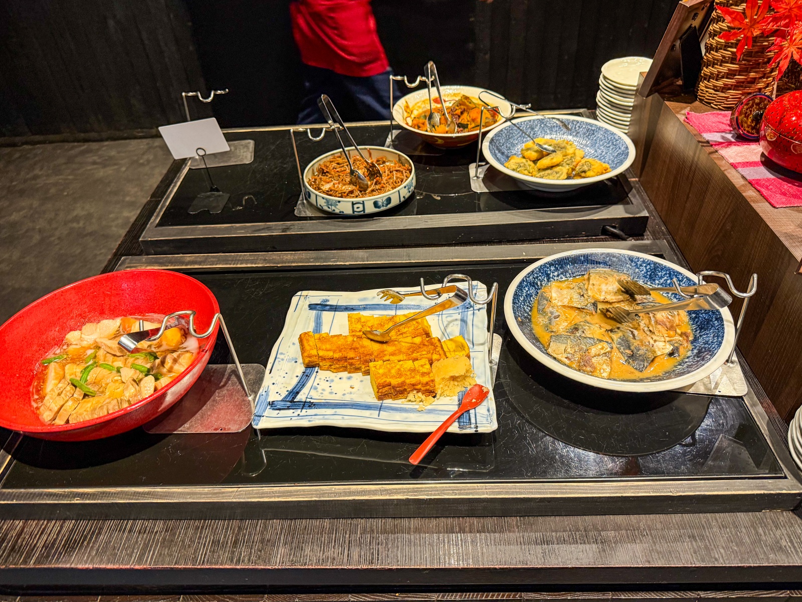 [日本青森]星野集團 青森屋 Hoshino Resorts Aomoriya 溫泉飯店 青森住宿推薦｜蘋果汁水龍頭 浮湯露天溫泉 森林泡湯｜晚餐海鮮自助餐＋早餐鮭魚卵吃到飽｜陸奧祭屋表演必看