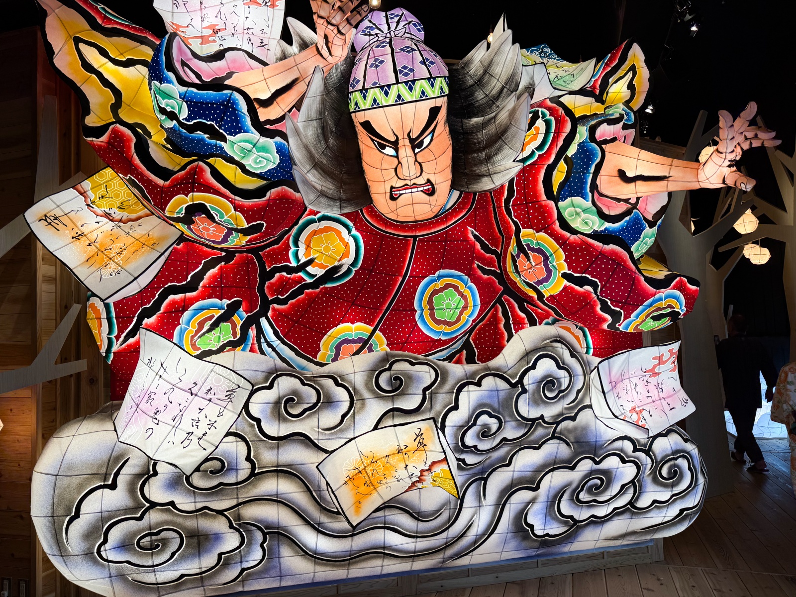 [日本青森]星野集團 青森屋 Hoshino Resorts Aomoriya 溫泉飯店 青森住宿推薦｜蘋果汁水龍頭 浮湯露天溫泉 森林泡湯｜晚餐海鮮自助餐＋早餐鮭魚卵吃到飽｜陸奧祭屋表演必看