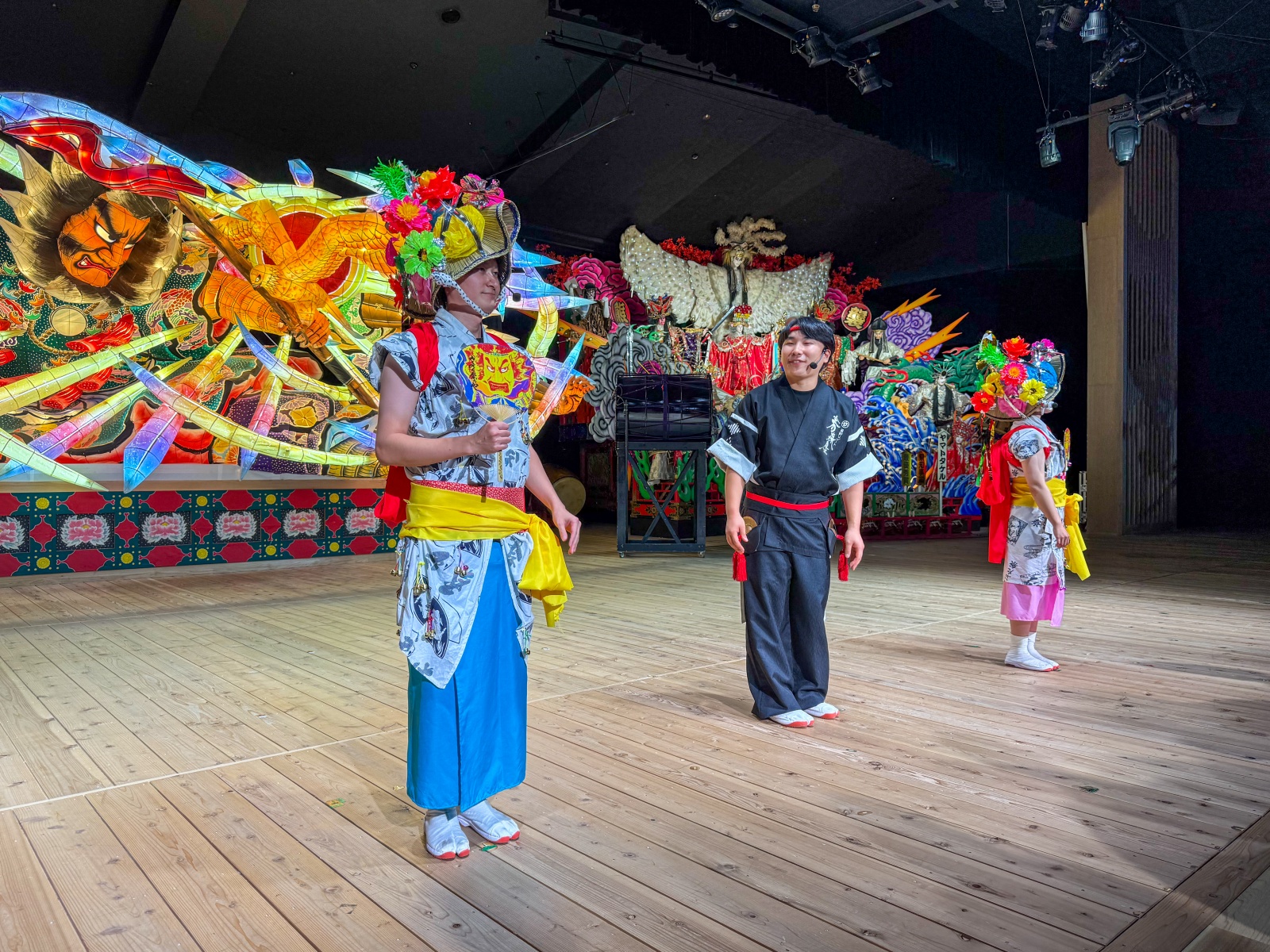 [日本青森]星野集團 青森屋 Hoshino Resorts Aomoriya 溫泉飯店 青森住宿推薦｜蘋果汁水龍頭 浮湯露天溫泉 森林泡湯｜晚餐海鮮自助餐＋早餐鮭魚卵吃到飽｜陸奧祭屋表演必看