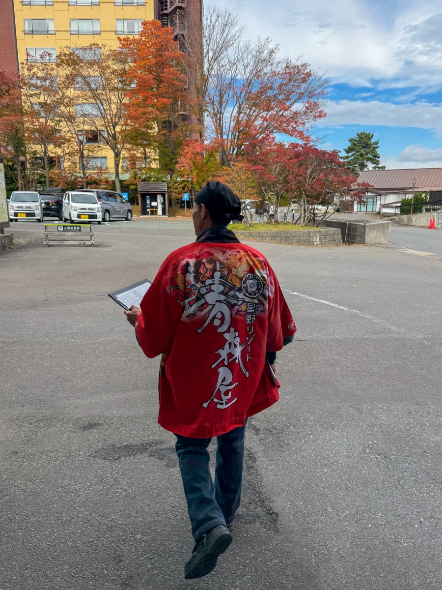 [日本青森]星野集團 青森屋 Hoshino Resorts Aomoriya 溫泉飯店 青森住宿推薦｜蘋果汁水龍頭 浮湯露天溫泉 森林泡湯｜晚餐海鮮自助餐＋早餐鮭魚卵吃到飽｜陸奧祭屋表演必看