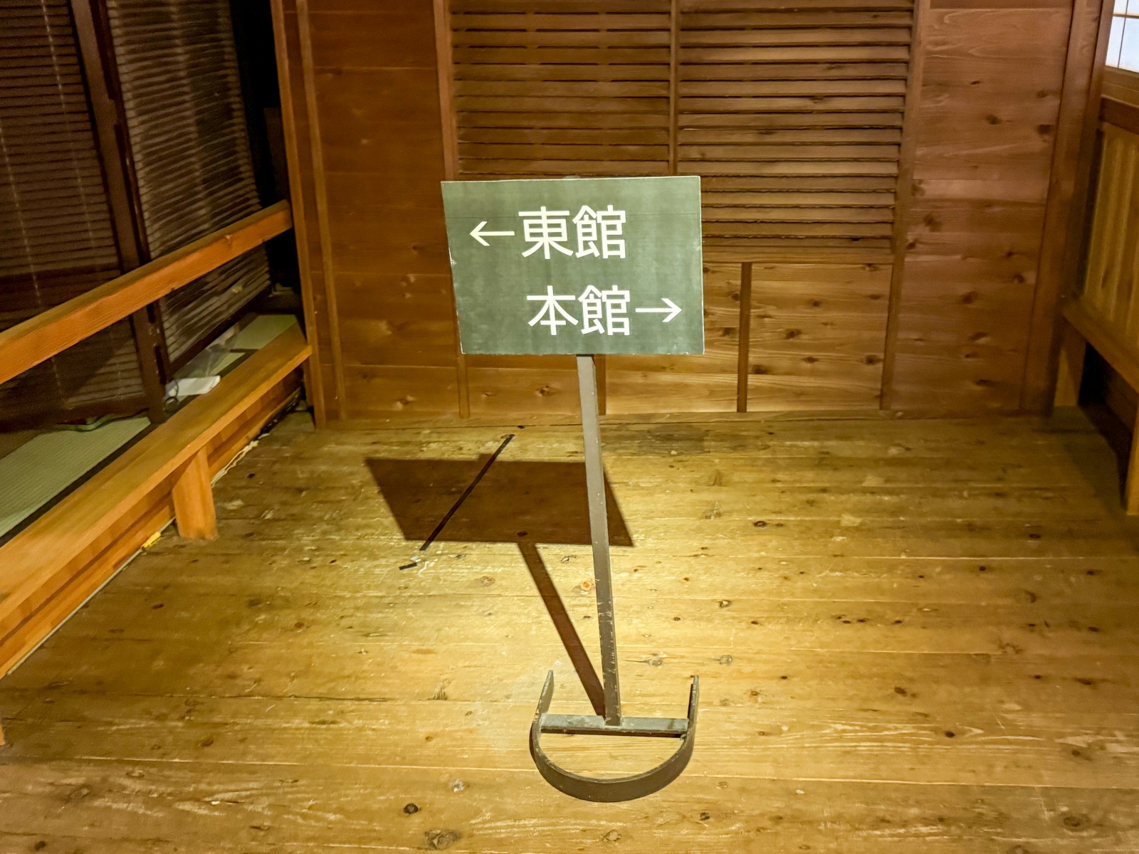 [日本青森]星野集團 青森屋 Hoshino Resorts Aomoriya 溫泉飯店 青森住宿推薦｜蘋果汁水龍頭 浮湯露天溫泉 森林泡湯｜晚餐海鮮自助餐＋早餐鮭魚卵吃到飽｜陸奧祭屋表演必看