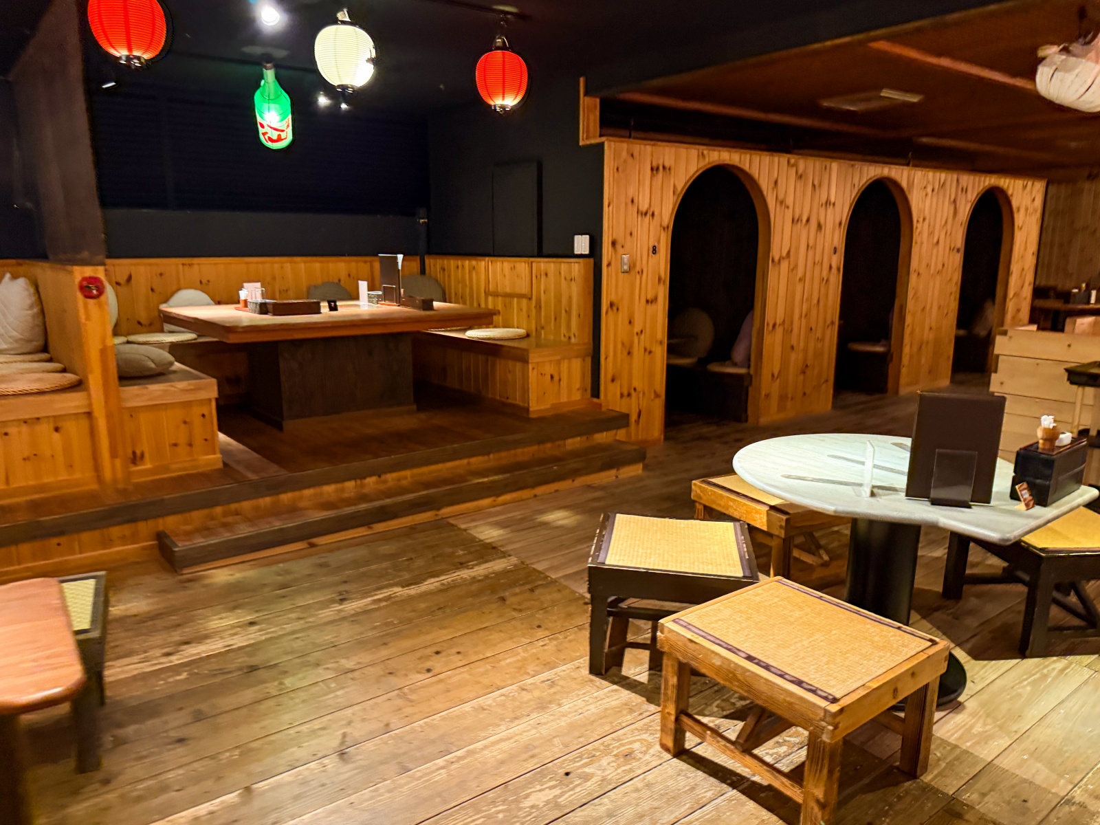 [日本青森]星野集團 青森屋 Hoshino Resorts Aomoriya 溫泉飯店 青森住宿推薦｜蘋果汁水龍頭 浮湯露天溫泉 森林泡湯｜晚餐海鮮自助餐＋早餐鮭魚卵吃到飽｜陸奧祭屋表演必看