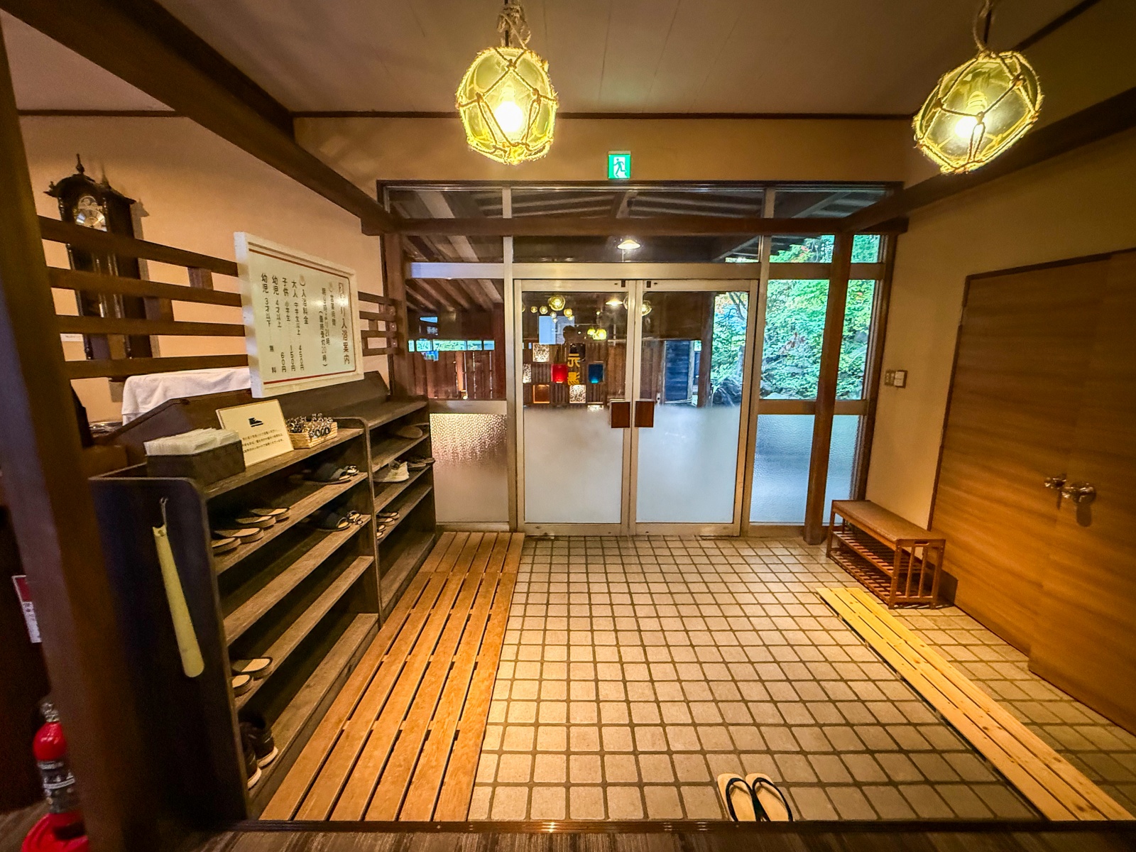 [日本青森]星野集團 青森屋 Hoshino Resorts Aomoriya 溫泉飯店 青森住宿推薦｜蘋果汁水龍頭 浮湯露天溫泉 森林泡湯｜晚餐海鮮自助餐＋早餐鮭魚卵吃到飽｜陸奧祭屋表演必看