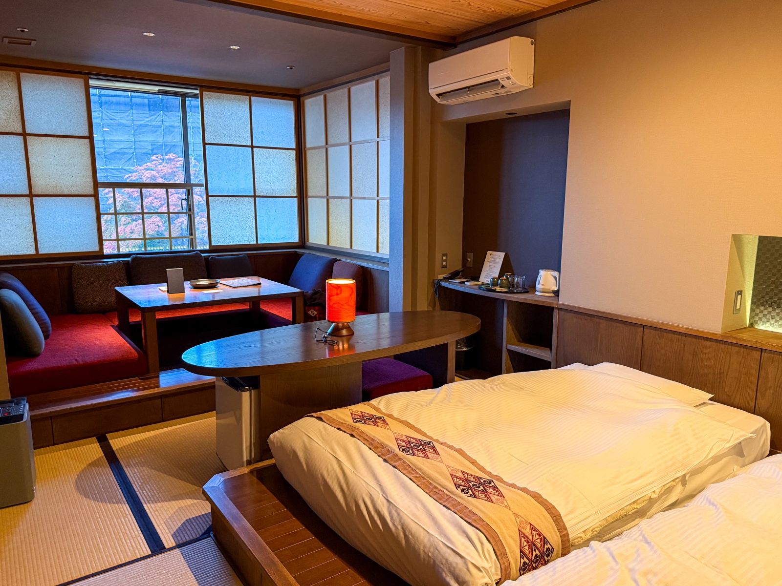 [日本青森]星野集團 青森屋 Hoshino Resorts Aomoriya 溫泉飯店 青森住宿推薦｜蘋果汁水龍頭 浮湯露天溫泉 森林泡湯｜晚餐海鮮自助餐＋早餐鮭魚卵吃到飽｜陸奧祭屋表演必看