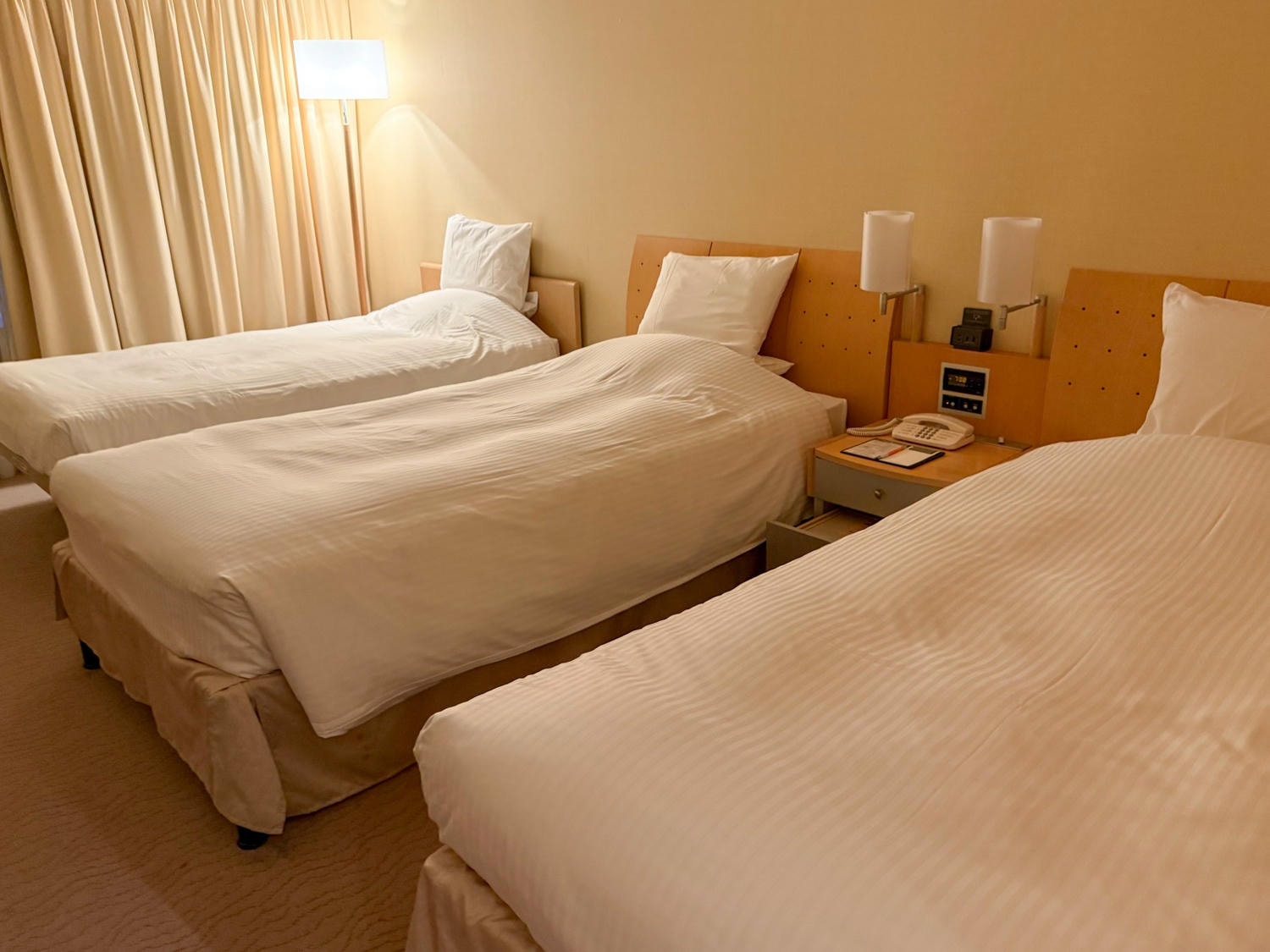 [東京住宿]東京巨蛋飯店 Tokyo Dome Hotel 東京巨蛋旁住宿推薦｜水道橋站步行10分鐘 三線轉乘交通方便｜東京巨蛋城就在隔壁 吃喝玩樂一次滿足｜飯店內超商＋附近唐吉訶德 機能超強