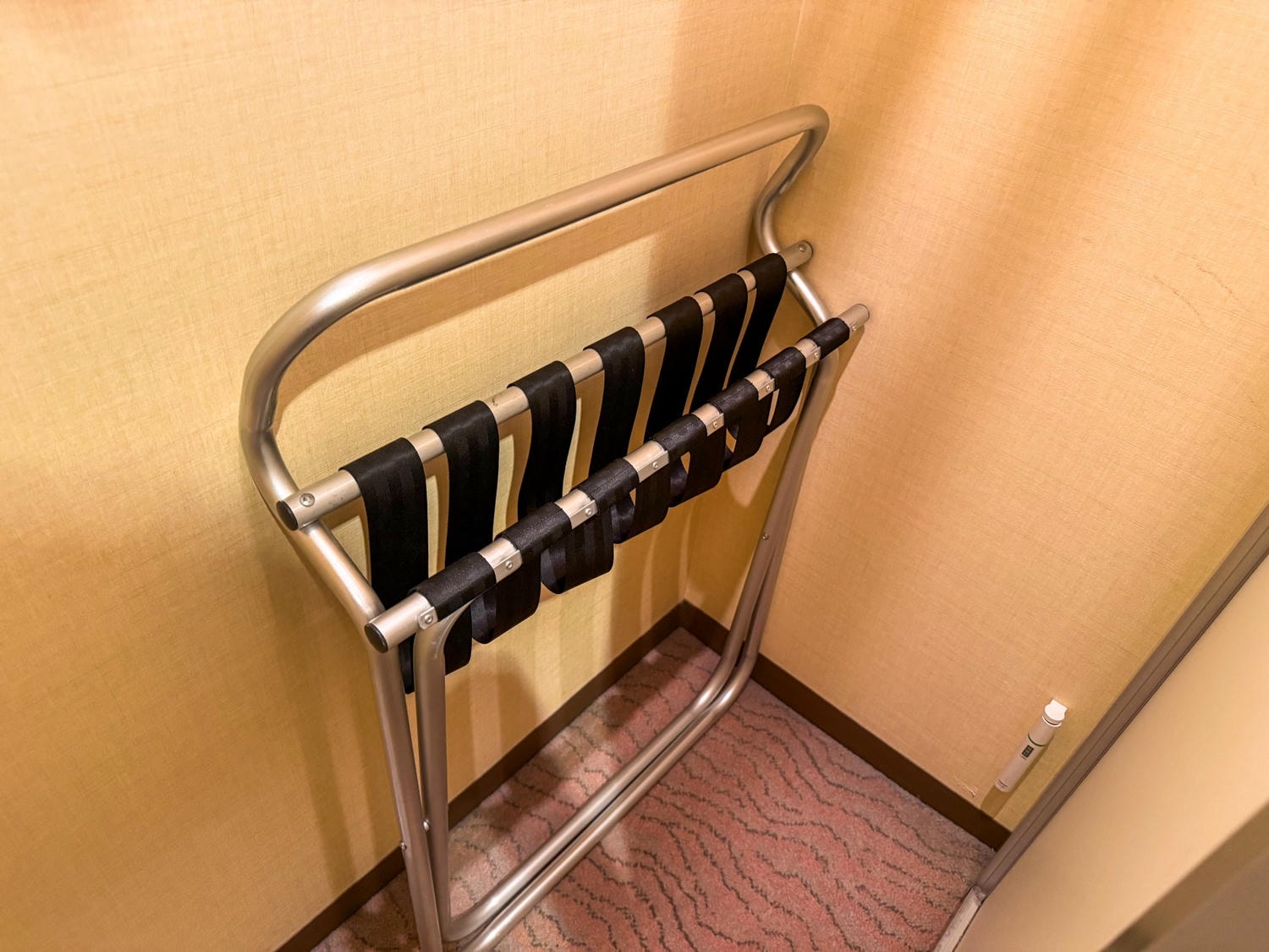 [東京住宿]東京巨蛋飯店 Tokyo Dome Hotel 東京巨蛋旁住宿推薦｜水道橋站步行10分鐘 三線轉乘交通方便｜東京巨蛋城就在隔壁 吃喝玩樂一次滿足｜飯店內超商＋附近唐吉訶德 機能超強