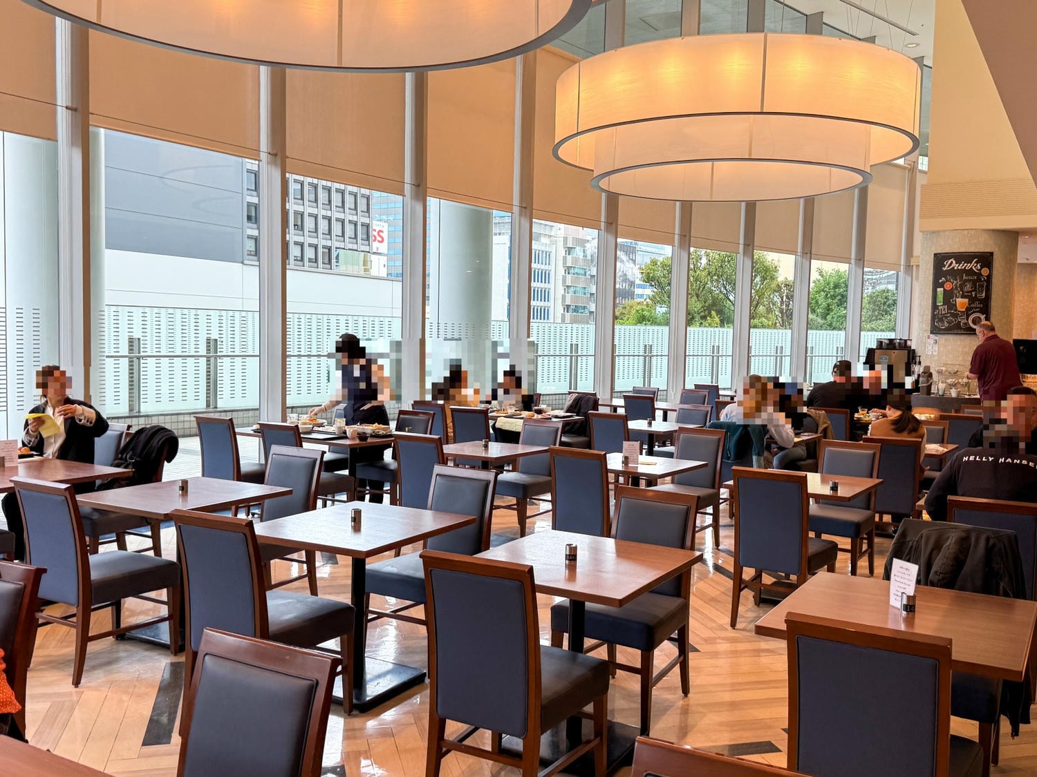 [東京住宿]東京巨蛋飯店 Tokyo Dome Hotel 東京巨蛋旁住宿推薦｜水道橋站步行10分鐘 三線轉乘交通方便｜東京巨蛋城就在隔壁 吃喝玩樂一次滿足｜飯店內超商＋附近唐吉訶德 機能超強