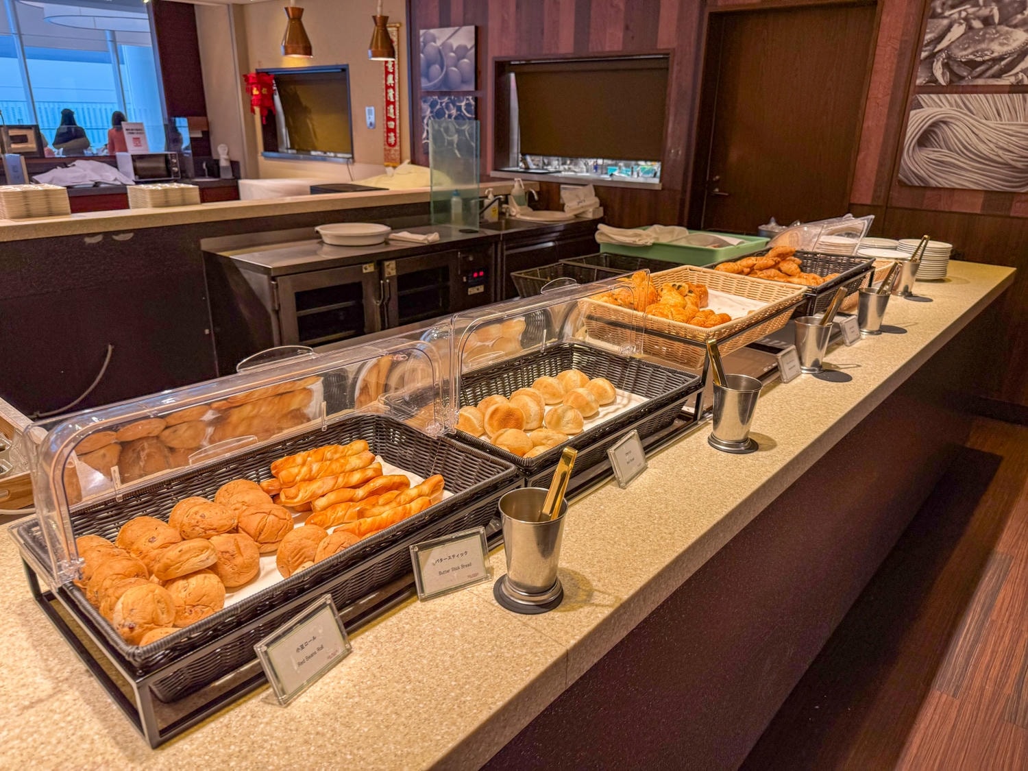 [東京住宿]東京巨蛋飯店 Tokyo Dome Hotel 東京巨蛋旁住宿推薦｜水道橋站步行10分鐘 三線轉乘交通方便｜東京巨蛋城就在隔壁 吃喝玩樂一次滿足｜飯店內超商＋附近唐吉訶德 機能超強