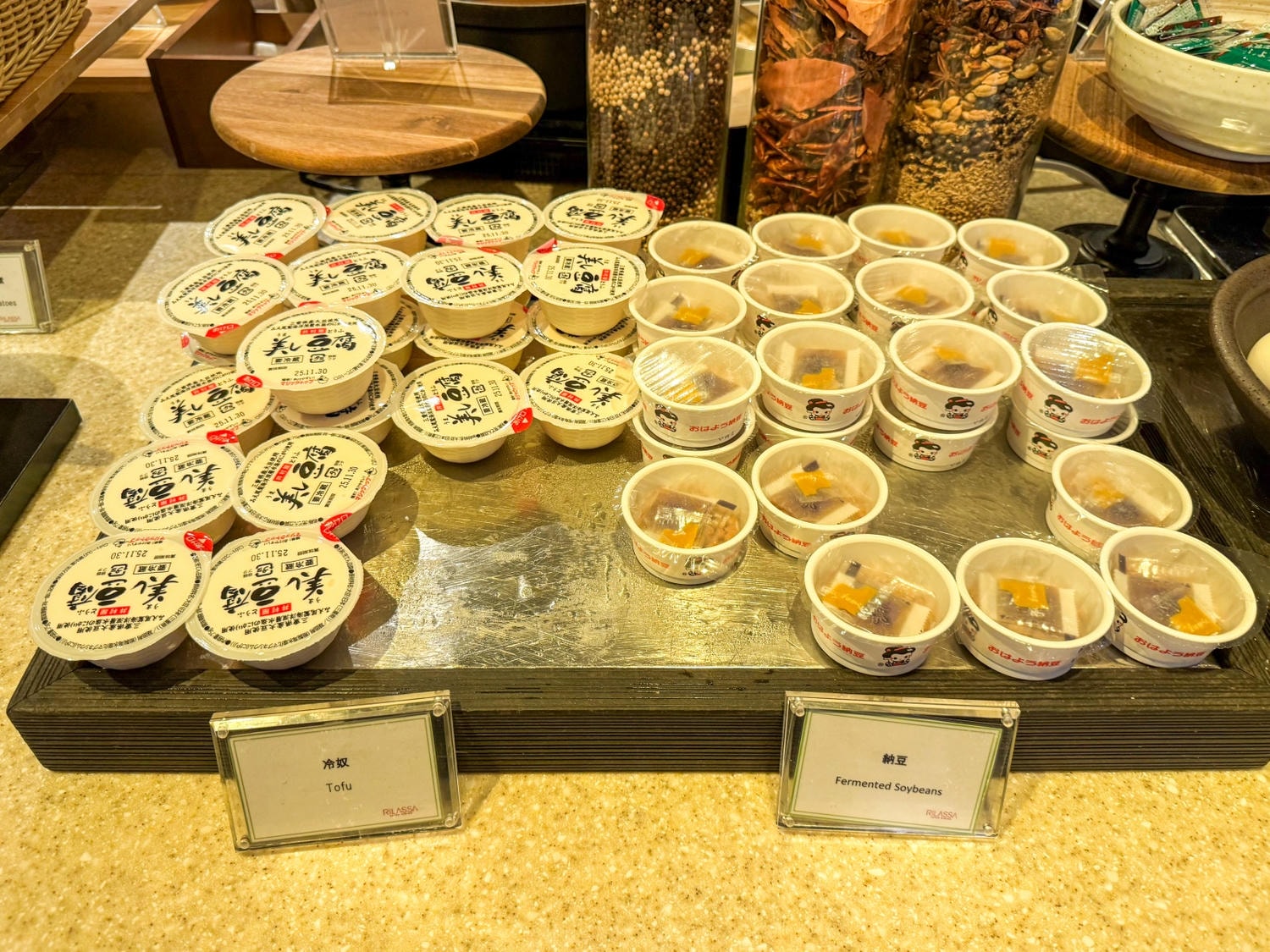 [東京住宿]東京巨蛋飯店 Tokyo Dome Hotel 東京巨蛋旁住宿推薦｜水道橋站步行10分鐘 三線轉乘交通方便｜東京巨蛋城就在隔壁 吃喝玩樂一次滿足｜飯店內超商＋附近唐吉訶德 機能超強