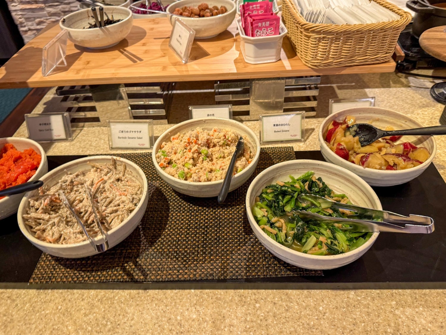 [東京住宿]東京巨蛋飯店 Tokyo Dome Hotel 東京巨蛋旁住宿推薦｜水道橋站步行10分鐘 三線轉乘交通方便｜東京巨蛋城就在隔壁 吃喝玩樂一次滿足｜飯店內超商＋附近唐吉訶德 機能超強