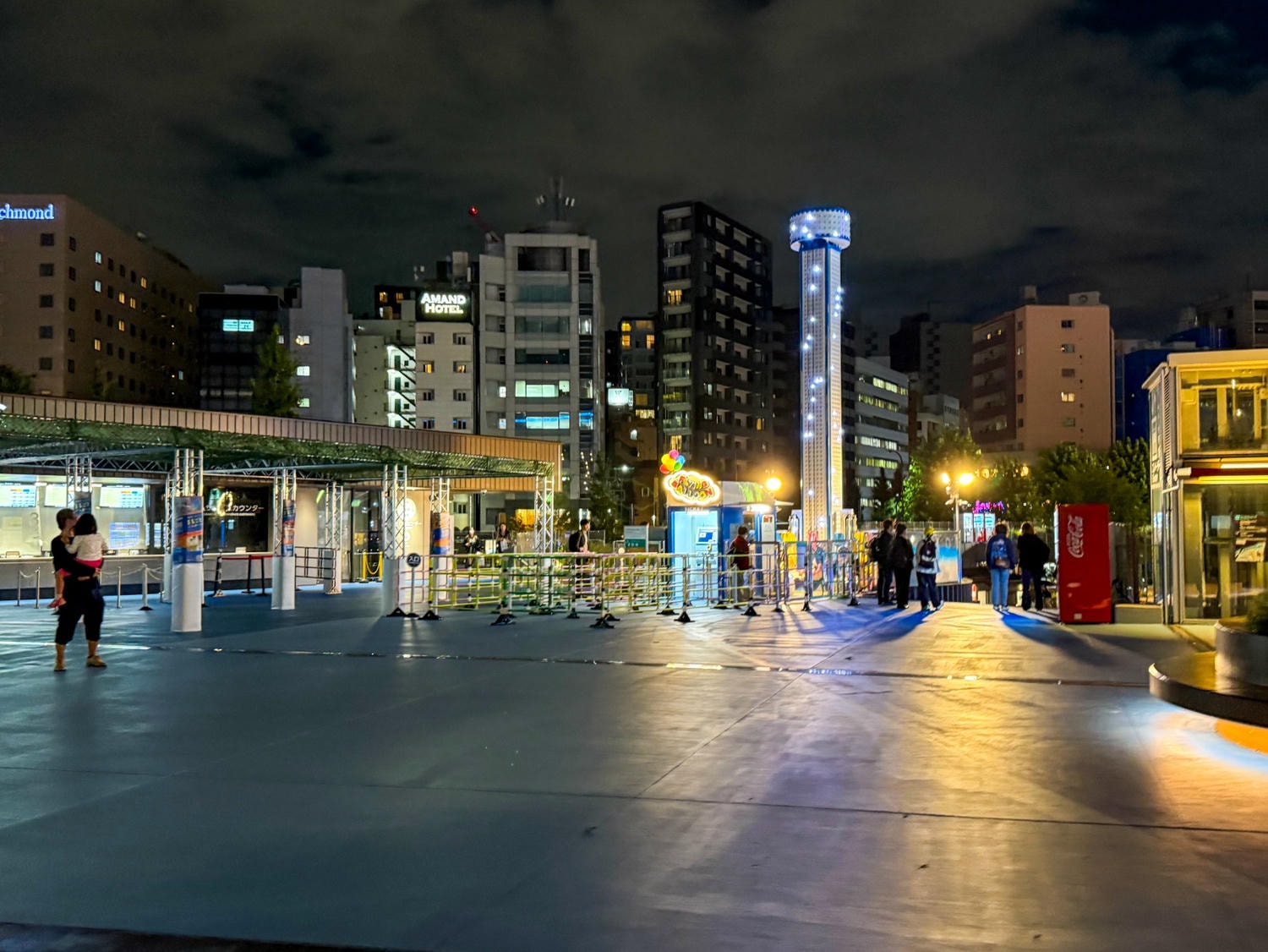 [東京住宿]東京巨蛋飯店 Tokyo Dome Hotel 東京巨蛋旁住宿推薦｜水道橋站步行10分鐘 三線轉乘交通方便｜東京巨蛋城就在隔壁 吃喝玩樂一次滿足｜飯店內超商＋附近唐吉訶德 機能超強
