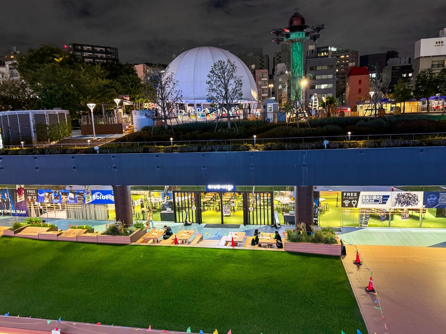[東京住宿]東京巨蛋飯店 Tokyo Dome Hotel 東京巨蛋旁住宿推薦｜水道橋站步行10分鐘 三線轉乘交通方便｜東京巨蛋城就在隔壁 吃喝玩樂一次滿足｜飯店內超商＋附近唐吉訶德 機能超強
