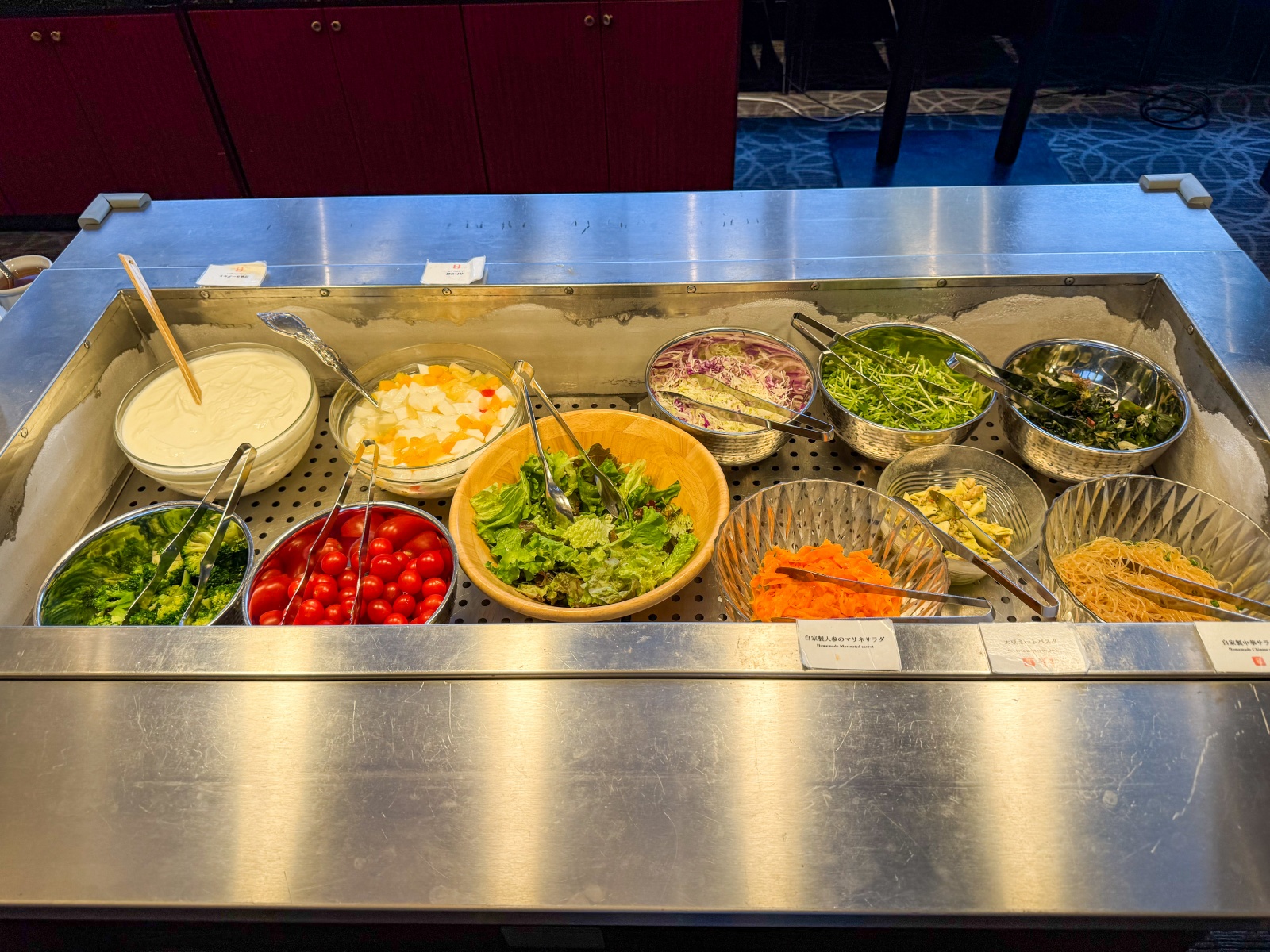 [盛岡住宿]盛岡大都會飯店 Hotel Metropolitan Morioka｜車站連通百貨 交通生活機能超方便｜樓下有超商 附近就是盛岡冷麵名店｜早餐精緻豐富 份量剛好吃得飽