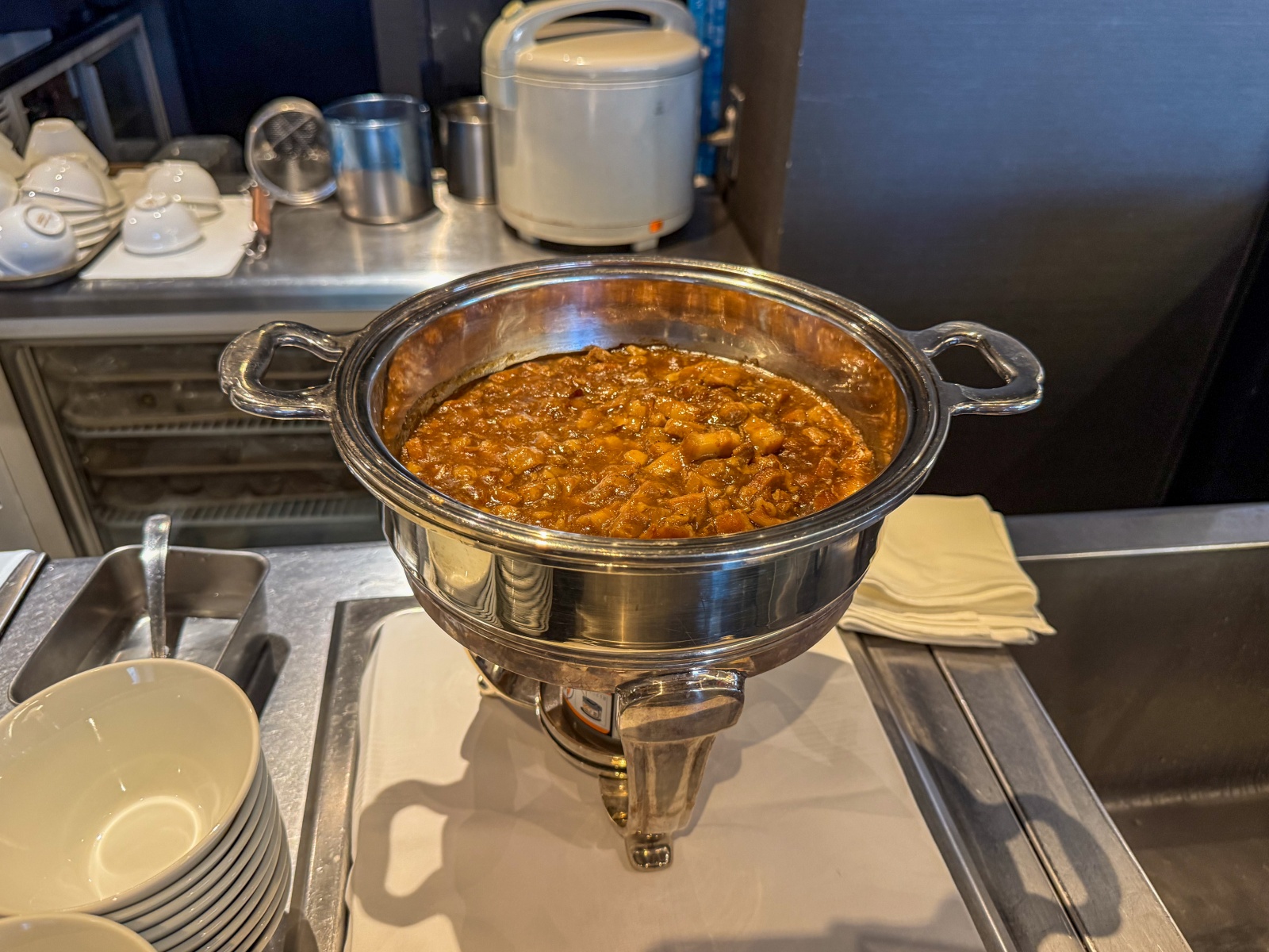 [盛岡住宿]盛岡大都會飯店 Hotel Metropolitan Morioka｜車站連通百貨 交通生活機能超方便｜樓下有超商 附近就是盛岡冷麵名店｜早餐精緻豐富 份量剛好吃得飽