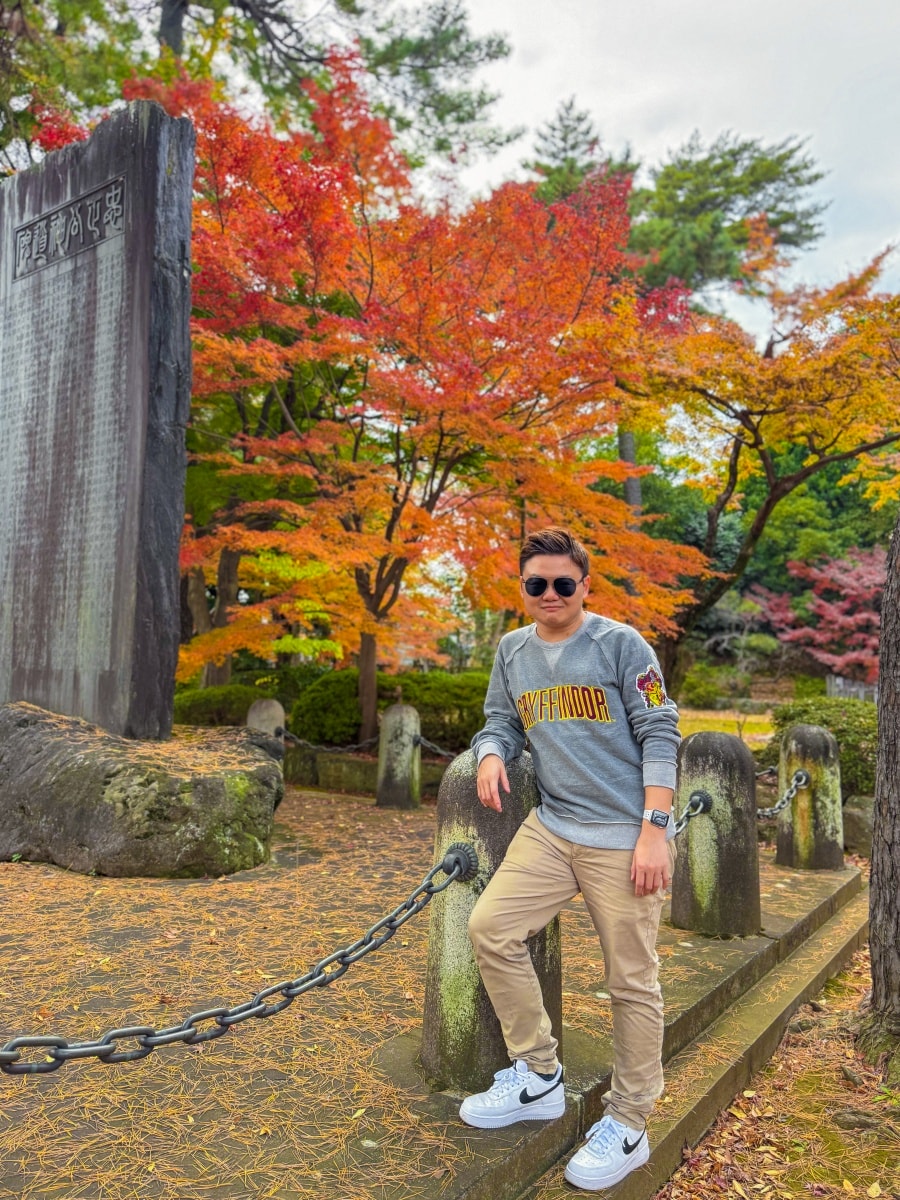 [日本東京]豪德寺 Gotokuji 招福貓神社 貓奴必收口袋名單｜11月意外遇見超美楓紅 神社氛圍超好拍｜招福貓打卡點密集到爆 拍好拍滿停不下來｜御守御朱印＋招福貓周邊伴手禮一次買齊