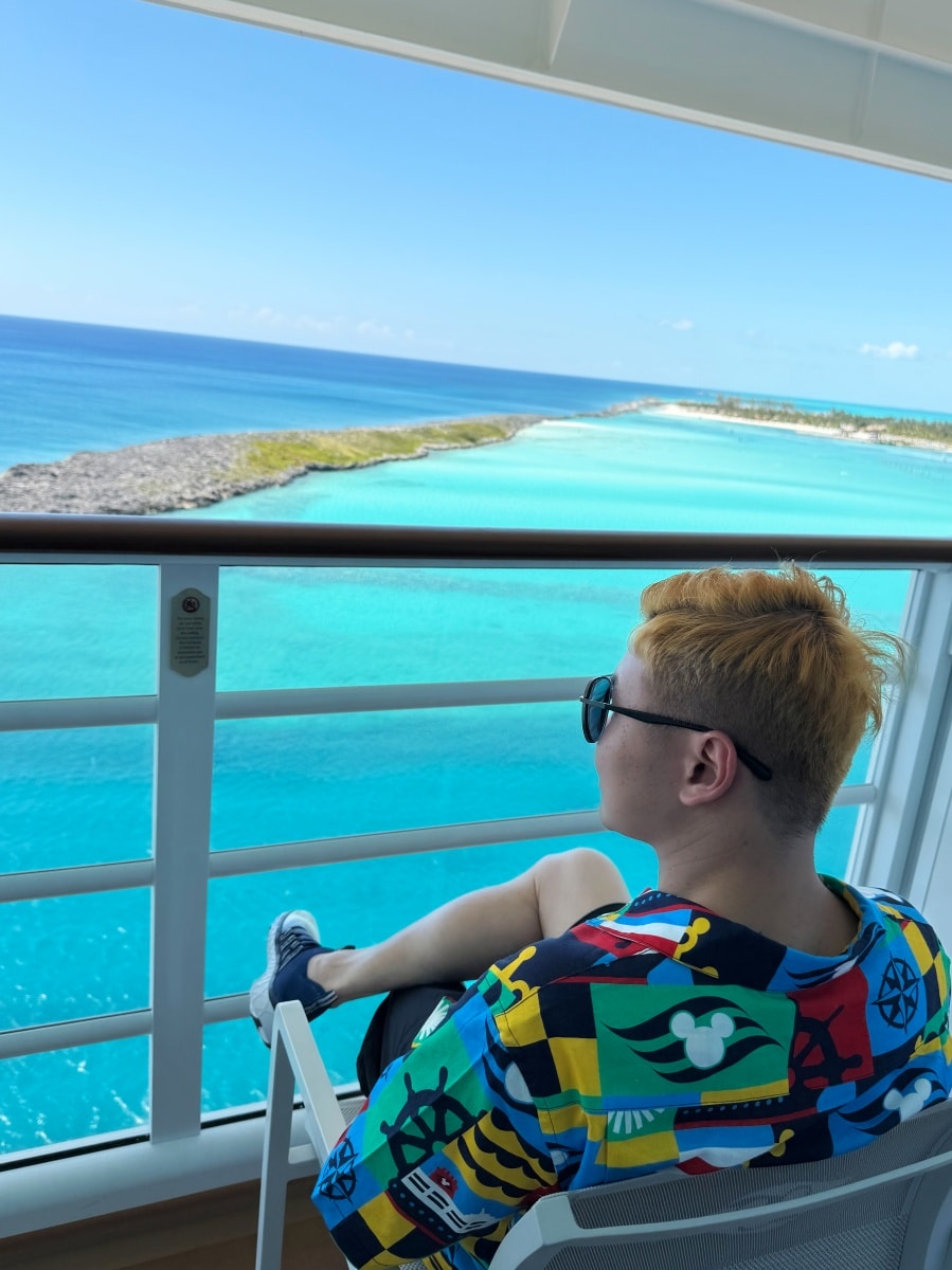 [迪士尼郵輪]什麼是迪士尼郵輪 為什麼會手忙腳亂 第一次搭 Disney Cruise Line 新手必看攻略｜船名航線怎麼選 主題餐廳怎麼玩｜登船規則與常見問題整理