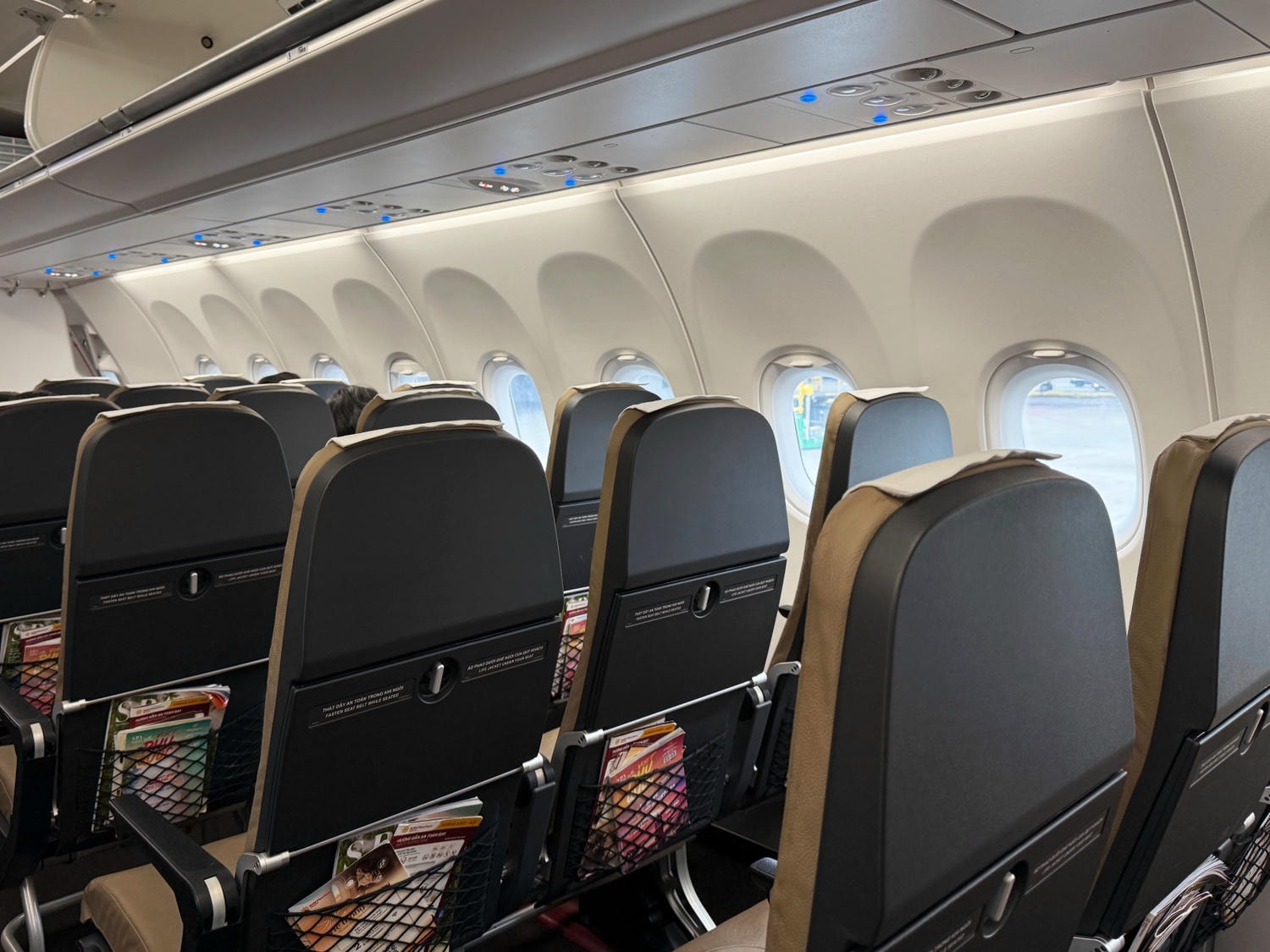 [飛行紀錄]太陽富國航空 Sun PhuQuoc Airways 台北直飛富國島 9G511 9G510｜A321-ACF座位餐食介紹｜富國島機場出入境與香島樂園快速通關心得