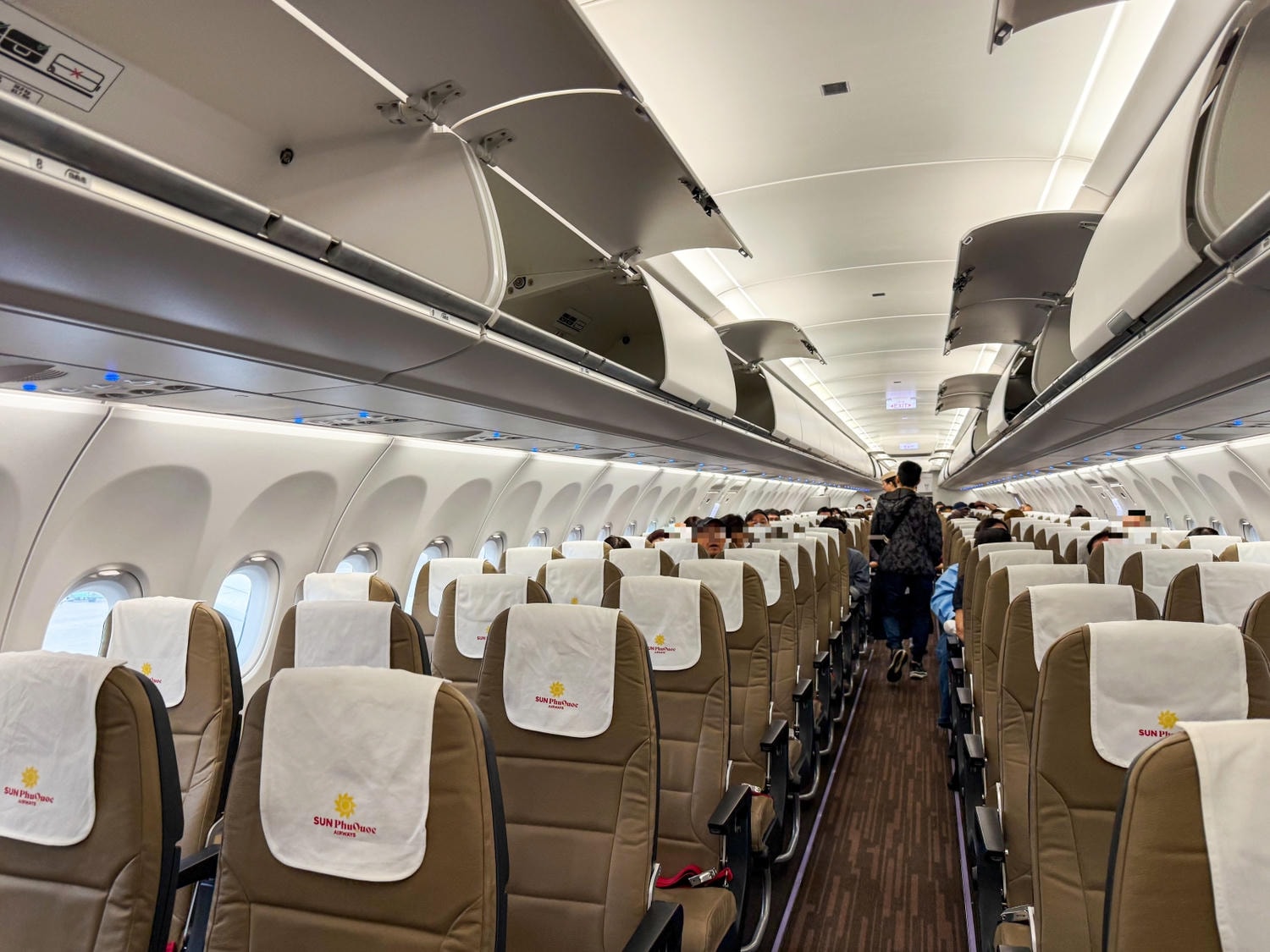 [飛行紀錄]太陽富國航空 Sun PhuQuoc Airways 台北直飛富國島 9G511 9G510｜A321-ACF座位餐食介紹｜富國島機場出入境與香島樂園快速通關心得
