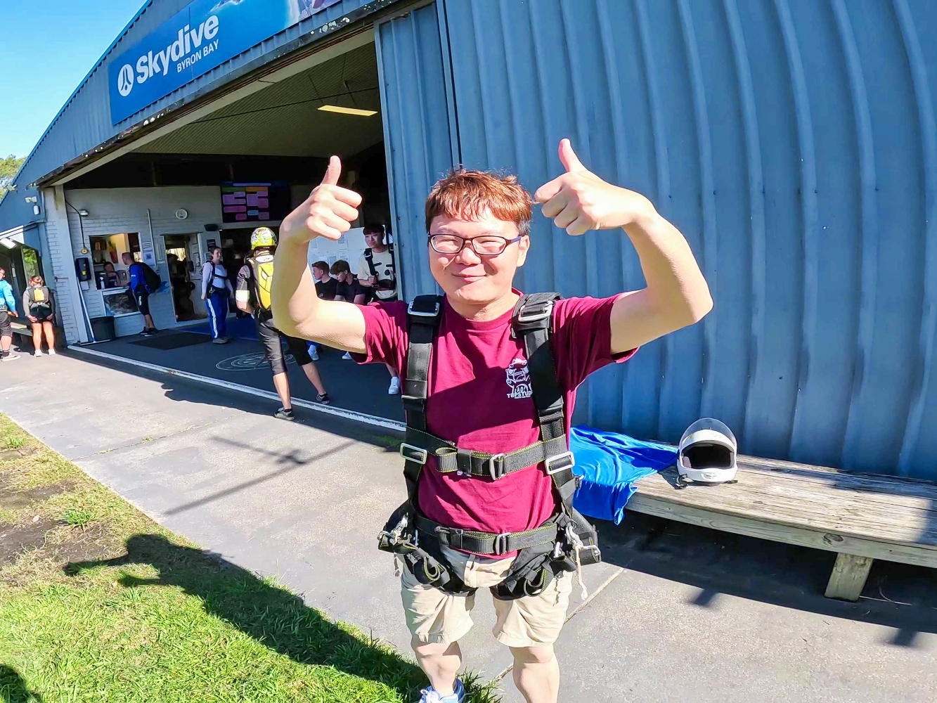[澳洲拜倫灣] Byron Bay Skydive 跳傘體驗 海岸線真的美到忘記害怕｜KKday預訂含接駁 報到流程 攝影方案完整分享｜欣賞澳洲本土最東端 跳下去那刻真的爽到炸