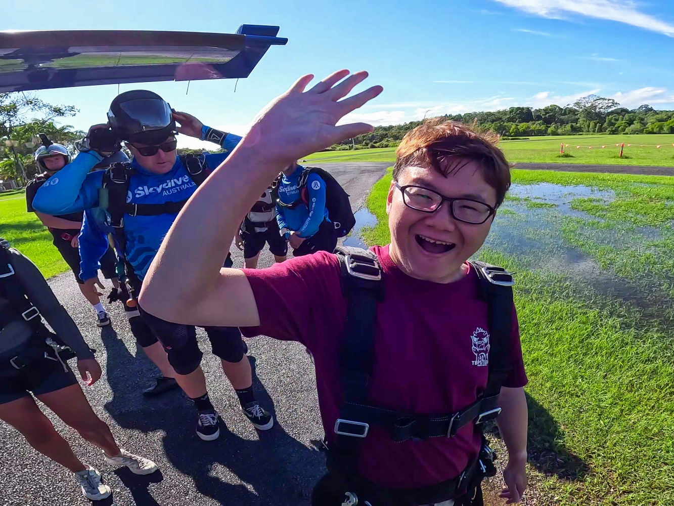 [澳洲拜倫灣] Byron Bay Skydive 跳傘體驗 海岸線真的美到忘記害怕｜KKday預訂含接駁 報到流程 攝影方案完整分享｜欣賞澳洲本土最東端 跳下去那刻真的爽到炸