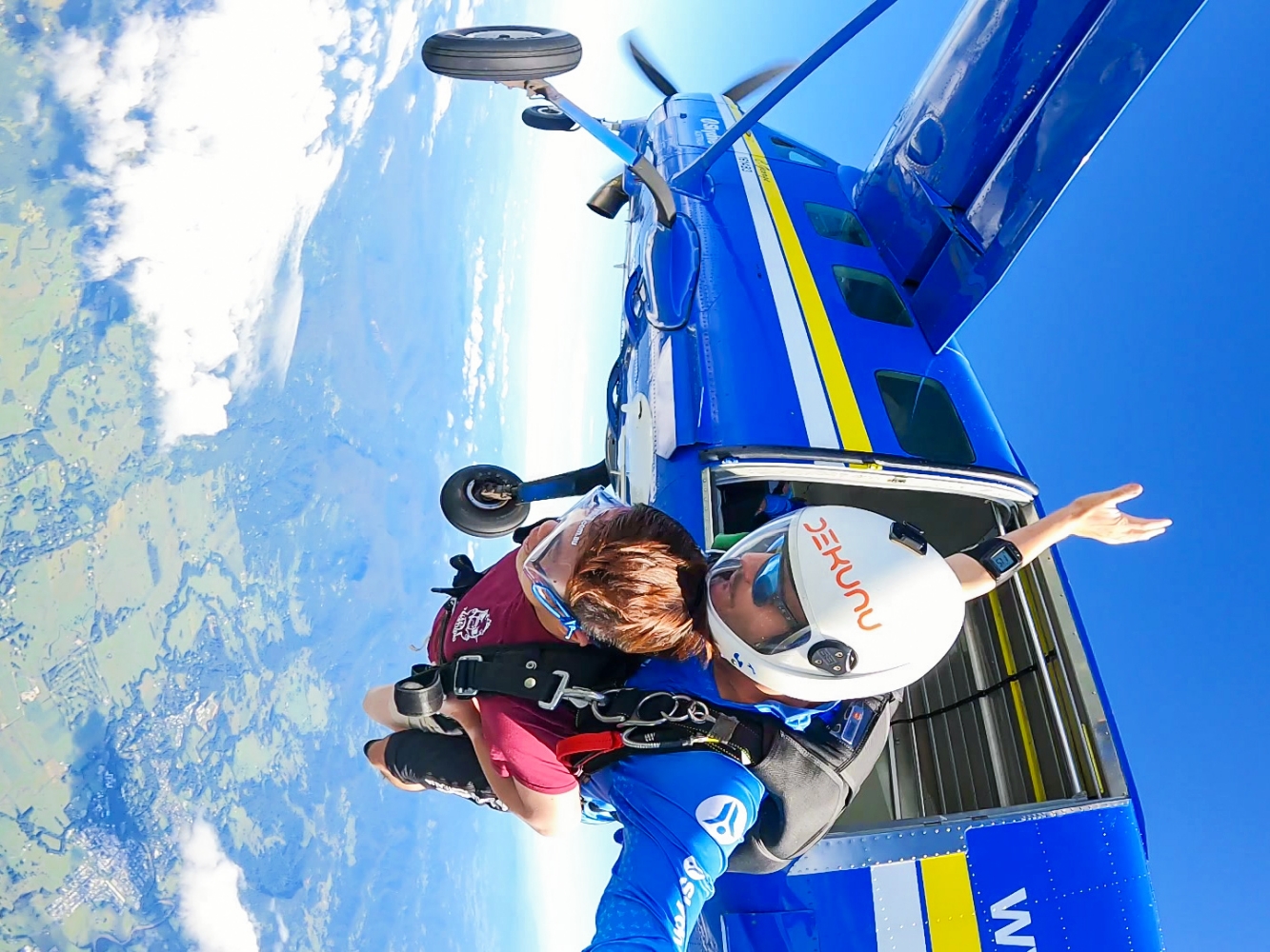 [澳洲拜倫灣] Byron Bay Skydive 跳傘體驗 海岸線真的美到忘記害怕｜KKday預訂含接駁 報到流程 攝影方案完整分享｜欣賞澳洲本土最東端 跳下去那刻真的爽到炸