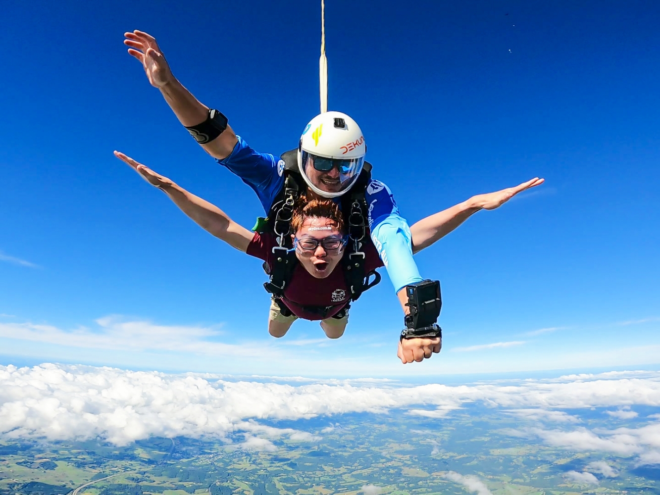 [澳洲拜倫灣] Byron Bay Skydive 跳傘體驗 海岸線真的美到忘記害怕｜KKday預訂含接駁 報到流程 攝影方案完整分享｜欣賞澳洲本土最東端 跳下去那刻真的爽到炸
